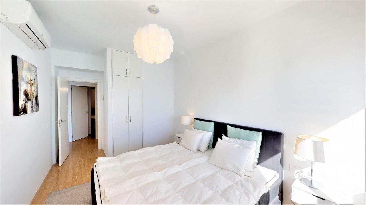 Olimpo - Fuengirola Beachfront Newly Renovated Apartment Экстерьер фото